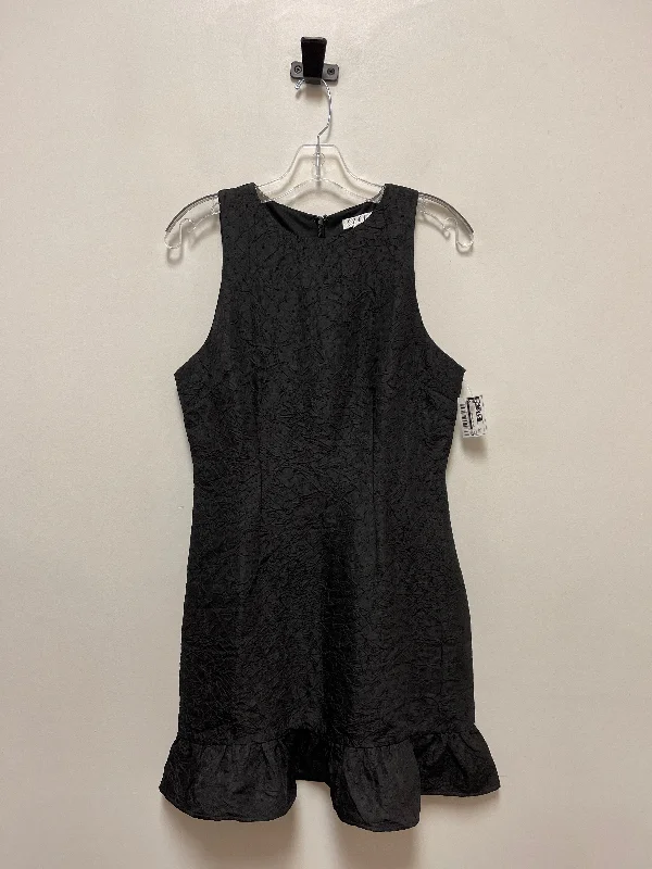 Dress Casual Short By Tcec In Black, Size: S