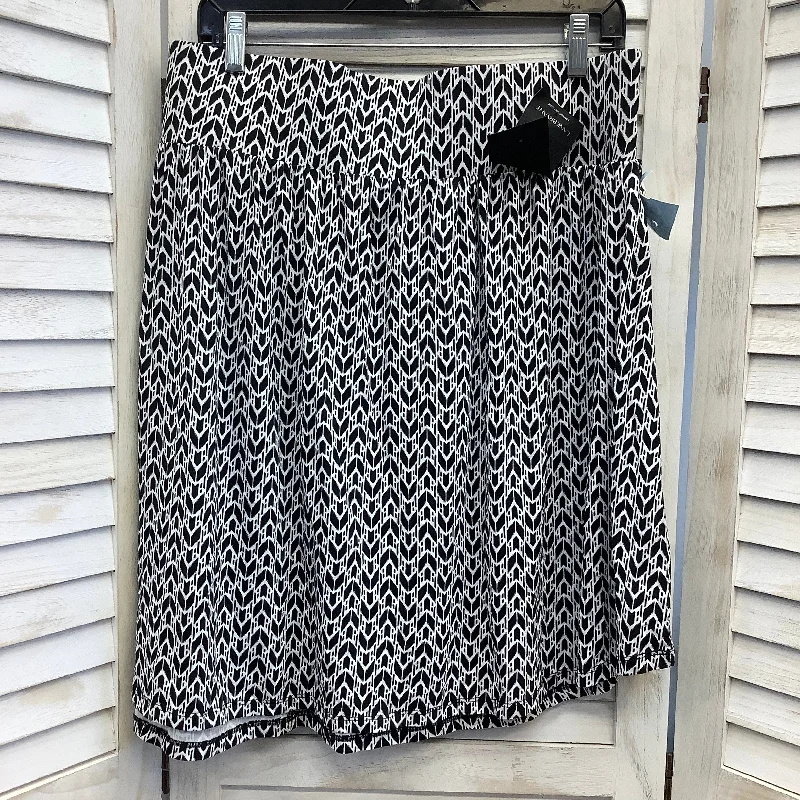 Skirt By Lane Bryant O  Size: 26